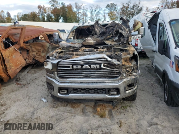 2022 Ram 3500 Laramie with VIN 3C63R3ML9NG141586, listed as a Copart auction lot 76458344 with 0 mi miles and Salvage Title. Bid and sale history available at carsss.com. Image 5.