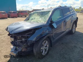 2015 Toyota Highlander XLE z VIN 5TDJKRFH7FS186786, wystawiony jako Copart lot #58805975 z przebiegiem Nie podano mil oraz Szkoda całkowita • Salvage title. Historia ofert i sprzedaży dostępna na DreamBid. Obrazek 1.