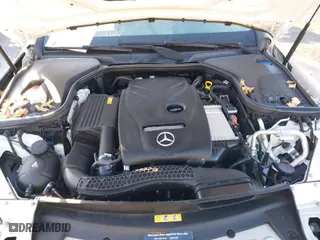 2018 Mercedes-Benz E-Class E 300 with VIN WDDZF4KB7JA415958, listed as a IAAI auction lot 40860246 with 34,831 mi miles. Bid and sale history available at carsss.com. Image 10.