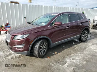 2019 Lincoln MKC Reserve with VIN 5LMCJ3D95KUL03381, listed as a Copart auction lot 45636225 with 68,072 mi miles and Salvage Title. Bid and sale history available at carsss.com. Image 1.