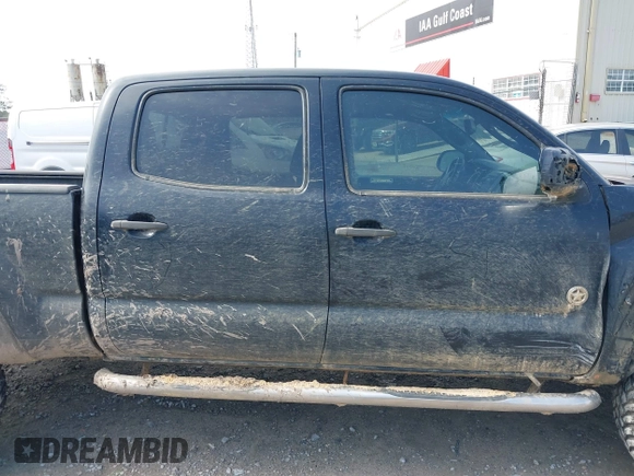 2013 Toyota Tacoma with VIN 3TMMU4FN1DM062090, listed as a IAAI auction lot 41572140 with 246,070 mi miles. Bid and sale history available at carsss.com. Image 13.
