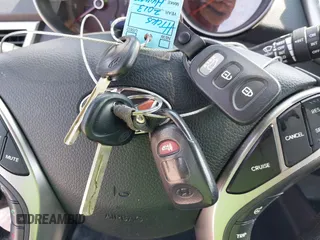 2013 Hyundai Elantra с VIN KMHD35LE4DU024969, выставлен на аукционе IAAI как лот 42391659 с пробегом 140 989 миль миль и . История ставок и продаж доступна на DreamBid. Изображение 11.