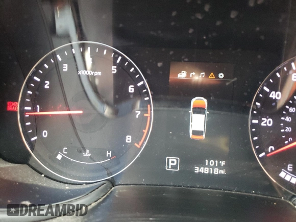 2015 Kia K900 Premium with VIN KNALU4D4XF6024167, listed as a Copart auction lot 61654484 with 34,818 mi miles and Salvage Title. Bid and sale history available at carsss.com. Image 9.