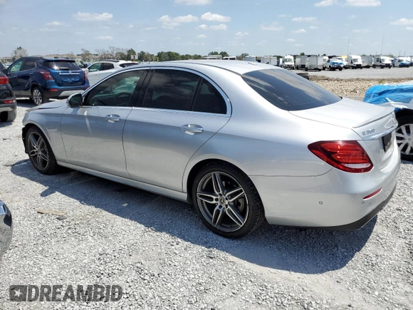 2019 Mercedes-Benz E 300 with VIN WDDZF4JB6KA526567, listed as a Copart auction lot 54057835 with 86,585 mi miles and Salvage Title. Bid and sale history available at DreamBid. Image 2.
