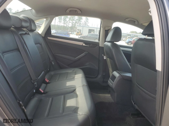 2015 Volkswagen Passat 1.8T Wolfsburg Ed with VIN 1VWAT7A36FC111170, listed as a Copart auction lot 47238195 with 68,753 mi miles and Clean Title. Bid and sale history available at carsss.com. Image 10.