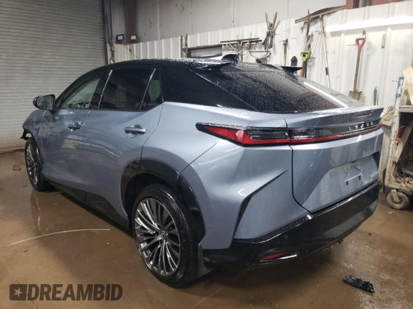 2023 Lexus RZ 450e Premium z VIN JTJAAAAB1PA004373, wystawiony jako Copart lot #48545194 z przebiegiem 21 710 mil mil oraz Szkoda całkowita • Salvage title. Historia ofert i sprzedaży dostępna na DreamBid. Obrazek 2.