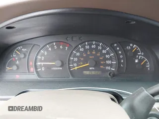 2001 Toyota Tundra SR5 with VIN 5TBRT34181S197753, listed as a IAAI auction lot 42064862 with 261,523 mi miles. Bid and sale history available at carsss.com. Image 7.