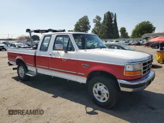 1996 Ford F-250 with VIN 1FTHX25F7TEA92660, listed as a Copart auction lot 63905214 with 208,271 mi miles and Salvage Title. Bid and sale history available at carsss.com. Image 4.