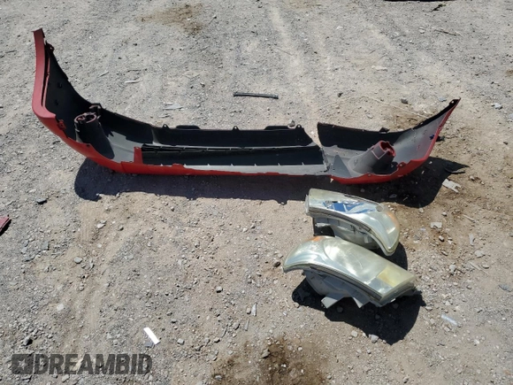 2008 Toyota Tacoma PreRunner with VIN 3TMKU72NX8M015810, listed as a Copart auction lot 56237155 with 165,871 mi miles and Salvage title. Bid and sale history available at DreamBid. Image 12.