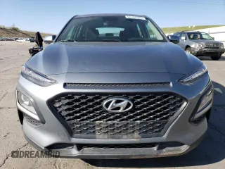 2021 Hyundai Kona SE z VIN KM8K1CAA3MU657559, wystawiony jako Copart lot #55162385 z przebiegiem 77 475 mil mil oraz Nie do naprawy • Non repairable. Historia ofert i sprzedaży dostępna na DreamBid. Obrazek 5.