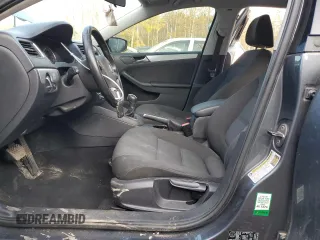 2013 Volkswagen Jetta Comfortline с VIN 3VWDL7AJ4DM408378, выставлен на аукционе Copart как лот 77094074 с пробегом 169 129 миль миль и Списание • Salvage title. История ставок и продаж доступна на DreamBid. Изображение 7.