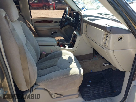2004 Chevrolet Suburban LT z VIN 1GNEC16Z84J186242, wystawiony jako IAAI lot #41650162 z przebiegiem 268 767 mil mil oraz . Historia ofert i sprzedaży dostępna na DreamBid. Obrazek 5.