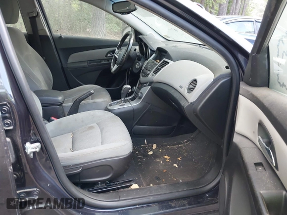 2014 Chevrolet Cruze 1LT with VIN 1G1PC5SB4E7370277, listed as a IAAI auction lot 42646430 with 116,647 mi miles and . Bid and sale history available at DreamBid. Image 5.