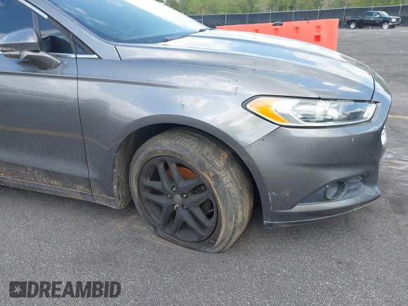 2013 Ford Fusion SE with VIN 3FA6P0HR9DR153612, listed as a IAAI auction lot 41949853 with 117,060 mi miles. Bid and sale history available at carsss.com. Image 6.