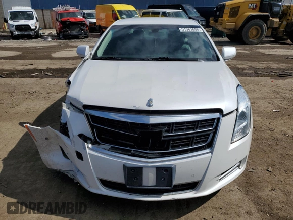 2017 Cadillac XTS Luxury z VIN 2G61M5S36H9160871, wystawiony jako Copart lot #51382655 z przebiegiem 168 335 mil mil oraz Czysty tytuł • Clean title. Historia ofert i sprzedaży dostępna na DreamBid. Obrazek 5.