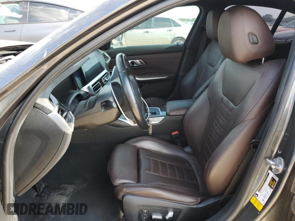 2020 BMW 3 Series 330i z VIN 3MW5R1J05L8B41251, wystawiony jako Copart lot #55253715 z przebiegiem 77 510 mil mil oraz Szkoda całkowita • Salvage title. Historia ofert i sprzedaży dostępna na DreamBid. Obrazek 7.