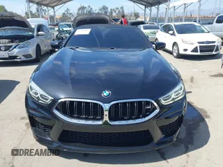 2020 BMW M8 Competition z VIN WBSDZ0C0XLCD28138, wystawiony jako IAAI lot #42339303 z przebiegiem 30 298 mil mil oraz . Historia ofert i sprzedaży dostępna na DreamBid. Obrazek 12.