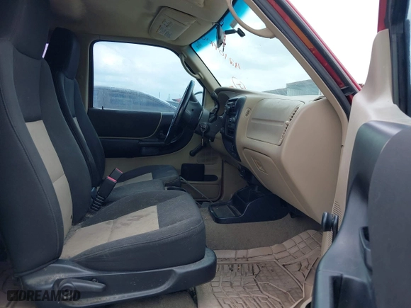 2004 Ford Ranger XL with VIN 1FTYR14U34PA93928, listed as a IAAI auction lot 42104400 with 121,776 mi miles. Bid and sale history available at carsss.com. Image 5.