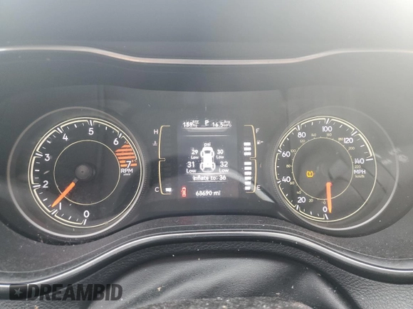 2021 Jeep Cherokee Latitude Plus z VIN 1C4PJMLB4MD233507, wystawiony jako Copart lot #55329365 z przebiegiem 68 690 mil mil oraz Szkoda całkowita • Salvage title. Historia ofert i sprzedaży dostępna na DreamBid. Obrazek 9.