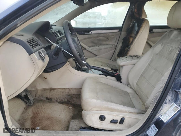 2012 Volkswagen Passat SE with VIN 1VWBP7A31CC075473, listed as a Copart auction lot 42521505 with 286,113 mi miles and Salvage Title. Bid and sale history available at carsss.com. Image 7.