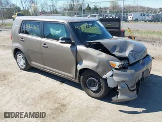 2015 Scion xB with VIN JTLZE4FE1FJ081407, listed as a IAAI auction lot 41877460 with 96,852 mi miles. Bid and sale history available at carsss.com. Image 1.
