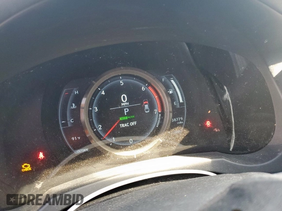 2016 Lexus IS 200t with VIN JTHBA1D26G5036004, listed as a Copart auction lot 62083205 with 33,779 mi miles and Salvage title. Bid and sale history available at DreamBid. Image 9.