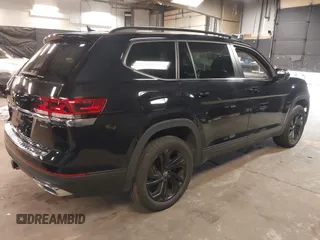2023 Volkswagen Atlas SE с VIN 1V2KR2CA1PC545467, выставлен на аукционе IAAI как лот 42485832 с пробегом 45 315 миль миль и . История ставок и продаж доступна на DreamBid. Изображение 4.