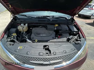 2017 Chrysler Pacifica Touring with VIN 2C4RC1DG1HR509799, listed as a Copart auction lot 60269185 with 165,931 mi miles and Clean title. Bid and sale history available at DreamBid. Image 7.