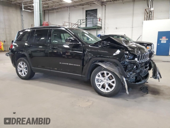 2022 Jeep Grand Cherokee Limited z VIN 1C4RJHBG8N8551024, wystawiony jako Copart lot #53529495 z przebiegiem 29 775 mil mil oraz Szkoda całkowita • Salvage title. Historia ofert i sprzedaży dostępna na DreamBid. Obrazek 4.
