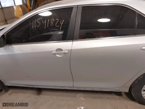 2013 Toyota Camry Hybrid LE with VIN 4T1BD1FK4DU065214, listed as a IAAI auction lot 41541824 with 100,866 mi miles. Bid and sale history available at carsss.com. Image 13.