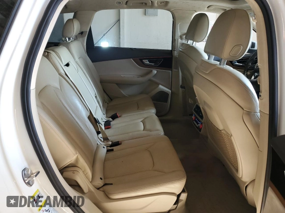 2017 Audi Q7 Prestige z VIN WA1VAAF70HD047931, wystawiony jako Copart lot #48360985 z przebiegiem 113 562 mil mil oraz Szkoda całkowita • Salvage title. Historia ofert i sprzedaży dostępna na DreamBid. Obrazek 11.
