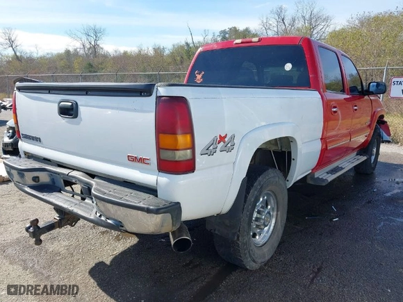 2003 Chevrolet Silverado 2500HD LS with VIN 1GCHK231X3F227601, listed as a IAAI auction lot 41295238 with 218,021 mi miles. Bid and sale history available at carsss.com. Image 4.