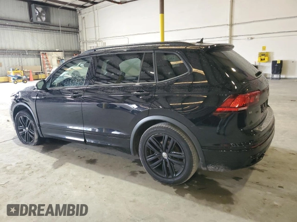 2022 Volkswagen Tiguan SE R-Line Black with VIN 3VVCB7AX1NM140818, listed as a Copart auction lot 71376004 with 29,190 mi miles and Salvage title. Bid and sale history available at DreamBid. Image 2.