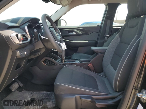 2021 Chevrolet TrailBlazer LS with VIN KL79MMS2XMB111955, listed as a Copart auction lot 62530154 with 35,220 mi miles and Salvage Title. Bid and sale history available at DreamBid. Image 6.