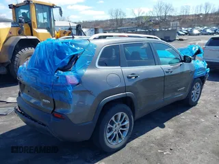 2020 Jeep Cherokee Altitude with VIN 1C4PJMLB3LD584911, listed as a IAAI auction lot 41921146 with 47,293 mi miles. Bid and sale history available at carsss.com. Image 4.