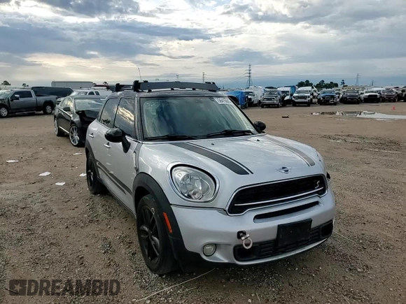 2015 MINI Countryman S z VIN WMWZC3C53FWT04644, wystawiony jako Copart lot #56415645 z przebiegiem 136 552 mil mil oraz Szkoda całkowita • Salvage title. Historia ofert i sprzedaży dostępna na DreamBid. Obrazek 14.