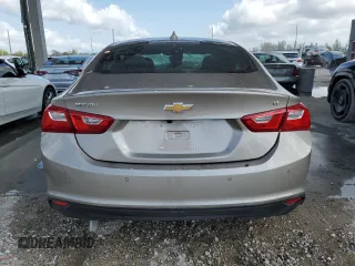 2025 Chevrolet Malibu LT with VIN 1G1ZD5ST8SF107581, listed as a Copart auction lot 50128315 with 10,056 mi miles and Clean Title. Bid and sale history available at DreamBid. Image 6.