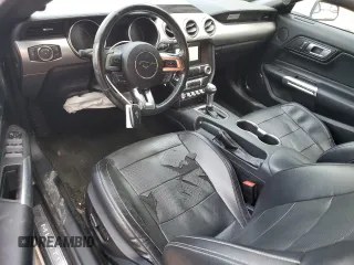 2018 Ford Mustang EcoBoost Premium z VIN 1FATP8UH6J5155590, wystawiony jako Copart lot #59169255 z przebiegiem 118 807 mil mil oraz Szkoda całkowita • Salvage title. Historia ofert i sprzedaży dostępna na DreamBid. Obrazek 8.