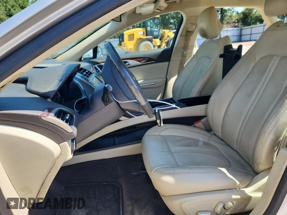 2014 Lincoln MKZ Hybrid z VIN 3LN6L2LU6ER819769, wystawiony jako Copart lot #65645965 z przebiegiem 142 623 mil mil oraz Szkoda całkowita • Salvage title. Historia ofert i sprzedaży dostępna na DreamBid. Obrazek 7.