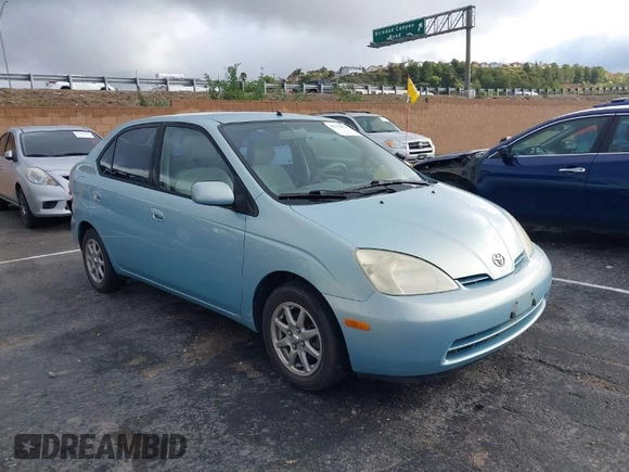 2002 Toyota Prius with VIN JT2BK18U020064521, listed as a IAAI auction lot 41712156 with 221,517 mi miles. Bid and sale history available at carsss.com. Image 1.