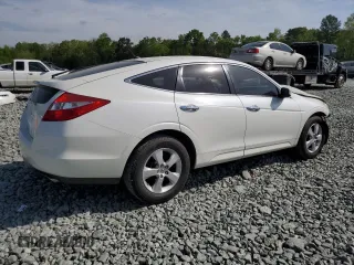 2010 Honda Crosstour EX z VIN 5J6TF1H37AL004153, wystawiony jako Copart lot #53944695 z przebiegiem 223 197 mil mil oraz Szkoda całkowita • Salvage title. Historia ofert i sprzedaży dostępna na DreamBid. Obrazek 3.