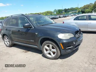 2012 BMW X5 50i with VIN 5UXZV8C58CL422615, listed as a IAAI auction lot 42316313 with Not provided miles and . Bid and sale history available at DreamBid. Image 1.