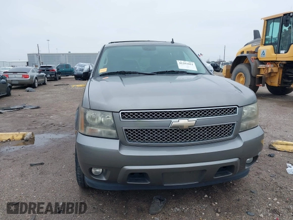 2008 Chevrolet Tahoe LTZ с VIN 1GNFC13008R192473, выставлен на аукционе IAAI как лот 41353411 с пробегом 163 581 миль миль и . История ставок и продаж доступна на DreamBid. Изображение 12.