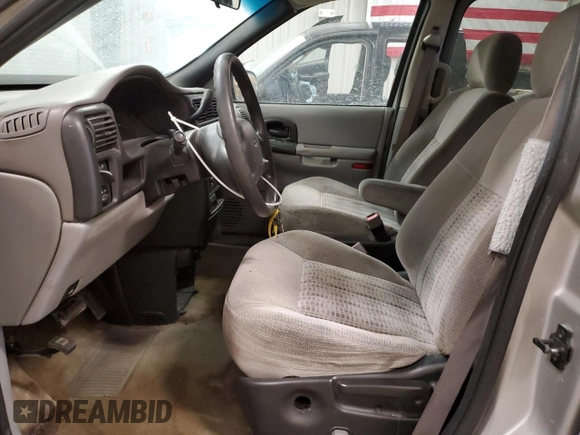 2004 Chevrolet Venture LS z VIN 1GNDX03E94D188172, wystawiony jako Copart lot #49415665 z przebiegiem 190 876 mil mil oraz Tytuł czysty. Historia ofert i sprzedaży dostępna na DreamBid. Obrazek 7.