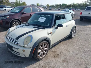 2006 MINI Hardtop with VIN WMWRC33596TK73174, listed as a IAAI auction lot 41848500 with 182,704 mi miles and . Bid and sale history available at DreamBid. Image 6.
