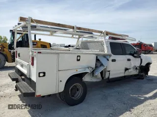2019 Ford F-350 XL with VIN 1FD8W3DT4KEG49566, listed as a Copart auction lot 52201725 with 207,260 mi miles and Clean Title. Bid and sale history available at DreamBid. Image 3.