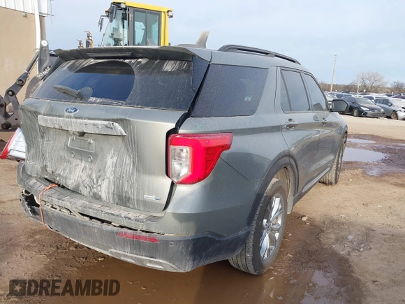 2020 Ford Explorer XLT with VIN 1FMSK8DHXLGC45686, listed as a IAAI auction lot 41767725 with 51,226 mi miles and . Bid and sale history available at DreamBid. Image 4.