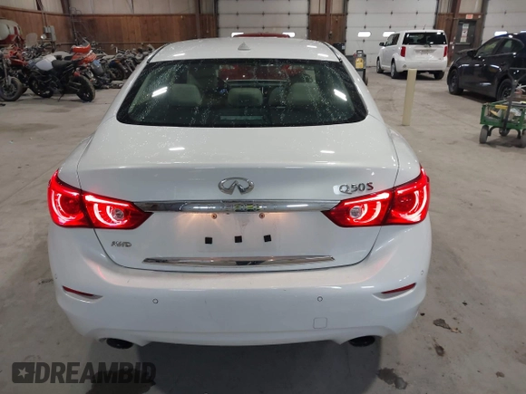 2015 Infiniti Q50 z VIN JN1BV7ARXFM409367, wystawiony jako IAAI lot #41912056 z przebiegiem 126 382 mil mil oraz . Historia ofert i sprzedaży dostępna na DreamBid. Obrazek 16.