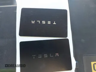 2025 Tesla Model 3 Long Range with VIN 5YJ3E1EA4SF987552, listed as a IAAI auction lot 41959743 with 187 mi miles and . Bid and sale history available at DreamBid. Image 11.