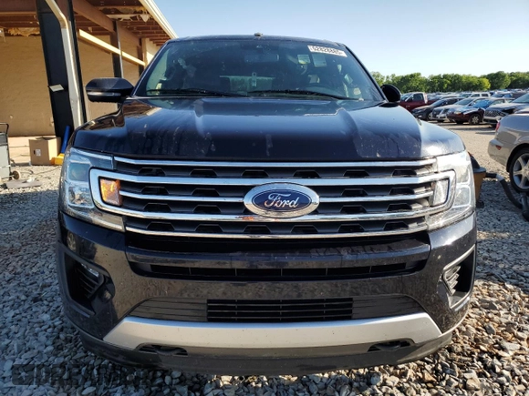 2021 Ford Expedition Max XLT with VIN 1FMJK1JT6MEA21825, listed as a Copart auction lot 52828885 with 135,431 mi miles and Salvage Title. Bid and sale history available at DreamBid. Image 5.